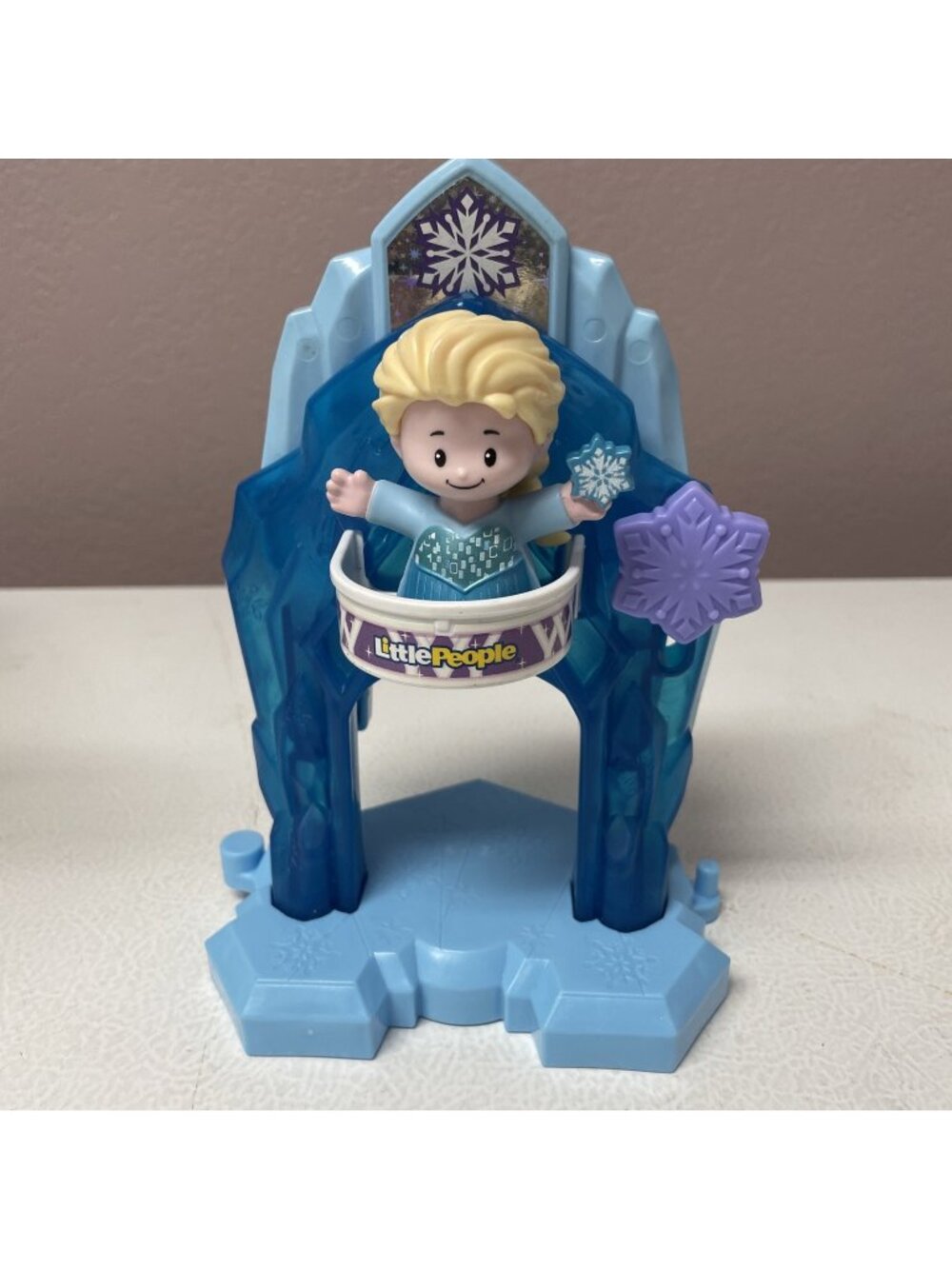 Fisher Price Little People Disney Frozen Elsa Palace Toy